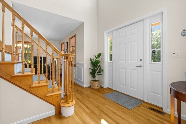 Building Photo - 88 Providence Rd