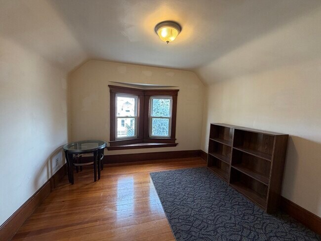 Building Photo - 46 Walker St