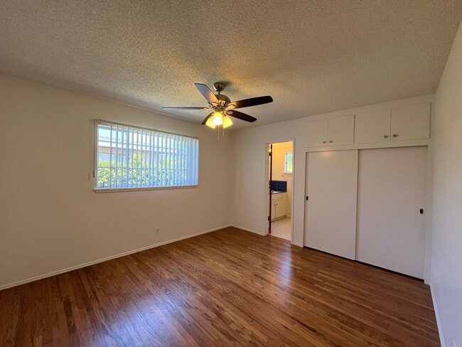 Building Photo - Charming Single Level 3-Bedroom 2-Bathroom Home With Hardwood Floors