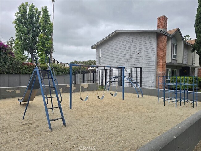 Building Photo - 16578 Montego Way