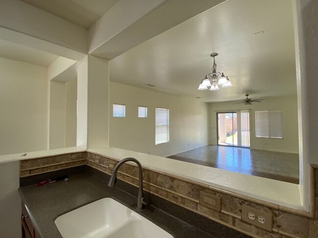 Building Photo - Available Now For Move In! Beautiful 4Bed/...
