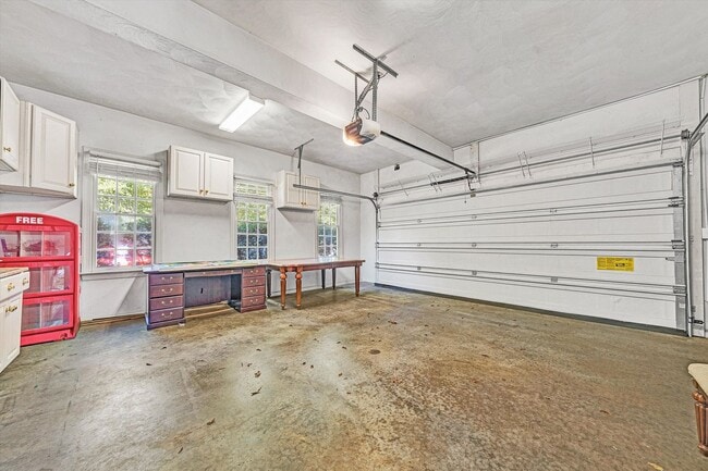 Building Photo - 1147 Belcroft Court