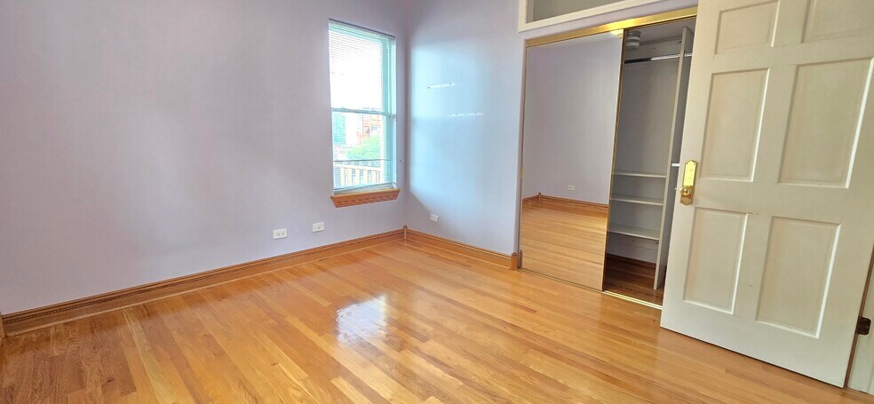 Building Photo - 3220 W Cortez St