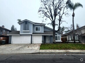 Building Photo - SW-4 bed/3 bath + pool house
