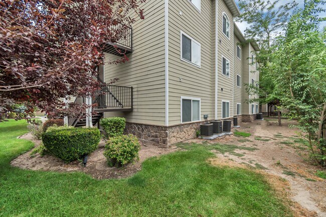 Building Photo - Cedar Street Holdings