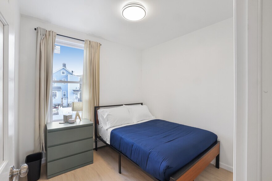 Building Photo - 126 Grant Ave