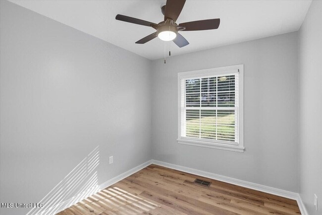 Building Photo - 324 Court St