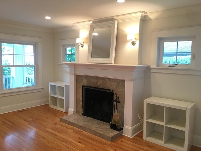 Building Photo - 5 Oakland Terrace