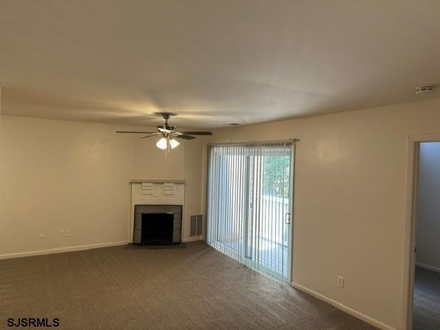 Building Photo - 703 Camelback Ct