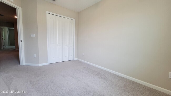 Building Photo - 2567 Sandy Dune Dr
