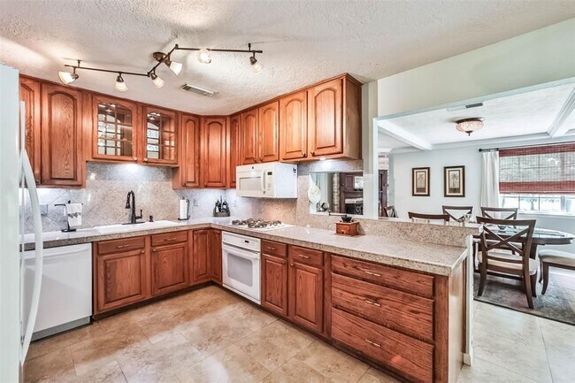 Building Photo - 6911 Sprigg St