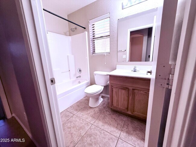Building Photo - 29152 N Red Finch Dr
