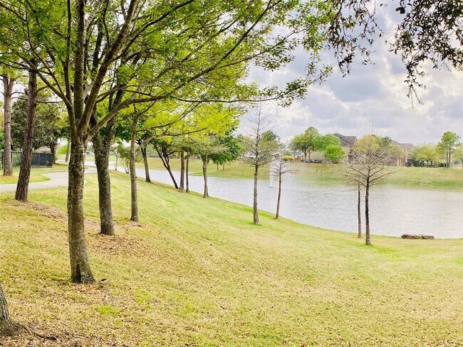 Building Photo - 2313 Echo Harbor Dr