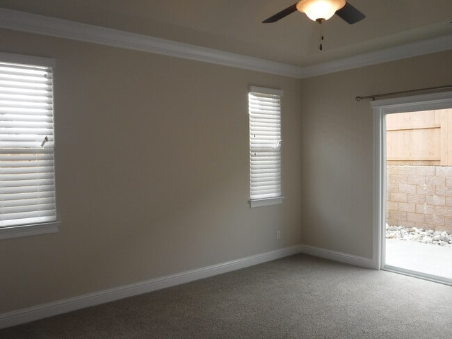 Building Photo - Beautiful Home In Highland Park
