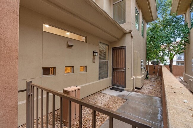 Building Photo - 14450 N Thompson Peak Pkwy