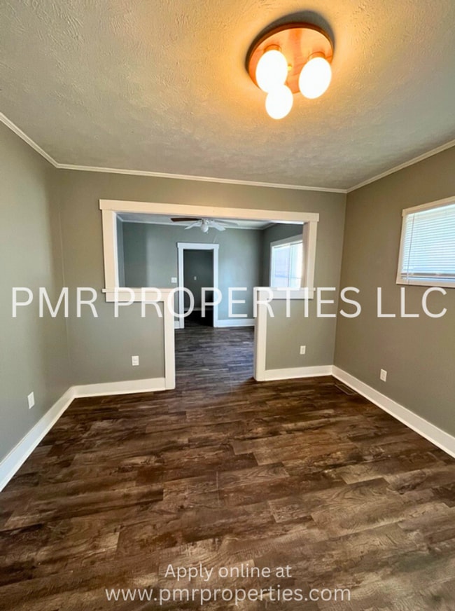 Building Photo - 2Bedroom / 1Bathroom House