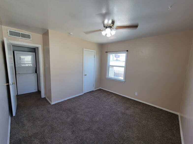 Building Photo - 5028 Haynesworth Ave