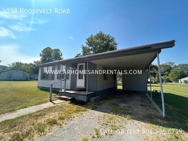 Building Photo - 138 Roosevelt Rd