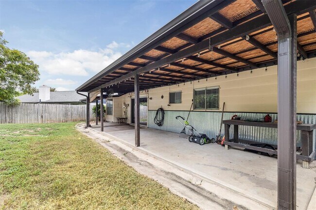 Building Photo - 7506 Glenhill Rd