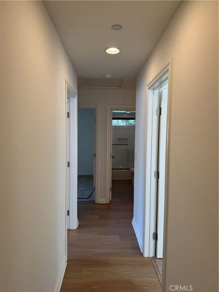 Building Photo - 1336 Calle Tulipan