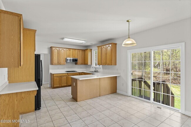 Building Photo - 8 Connor Dr