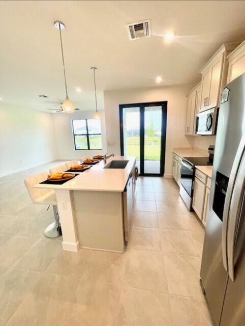 Building Photo - 14043 SW Thorens Dr