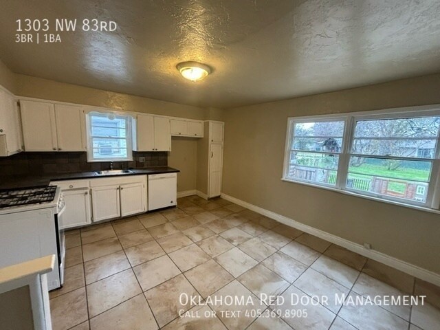 Building Photo - 1303 NW 83rd St