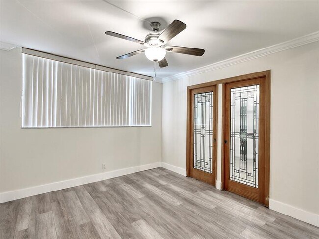 Building Photo - 5300 NE 24th Terrace