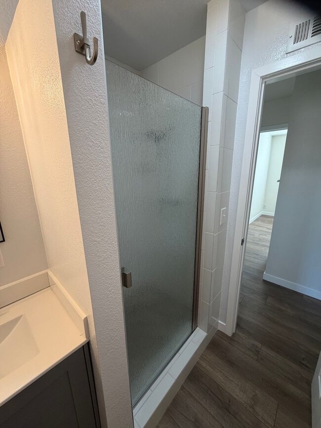 Building Photo - Fullerton Single Story Beauty