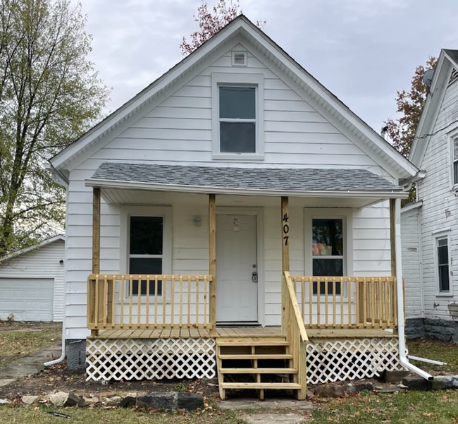 Primary Photo - SECTION 8 & EDEN ACCEPTED!! Newly Renovated Spacious 2BR Home!