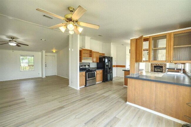 Building Photo - 132 Co Rd 247