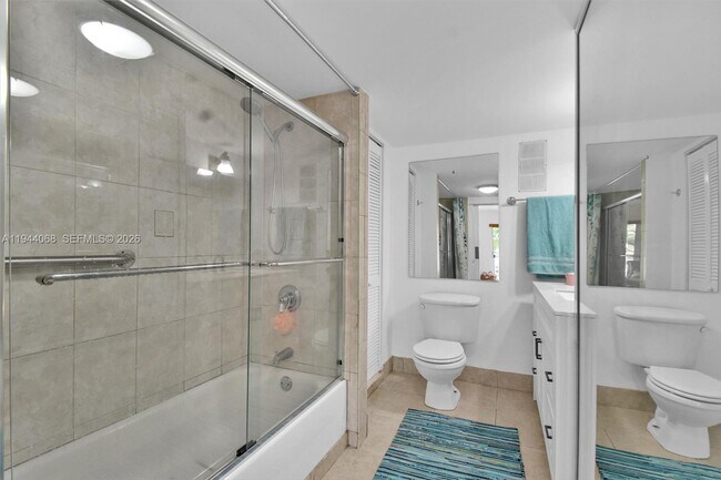 Building Photo - 3527 NE 168th St