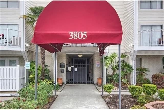 Primary Photo - 3805 Houma Blvd