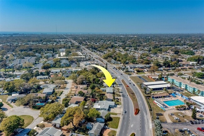 Building Photo - 11472 Park Blvd