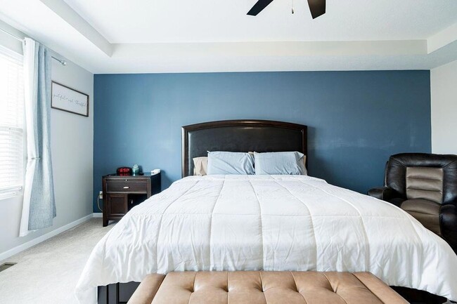 Building Photo - 123 Schellinger St