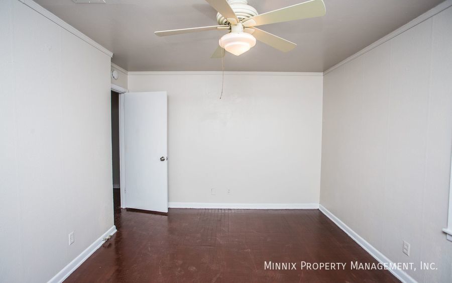 Building Photo - 2615 45th St