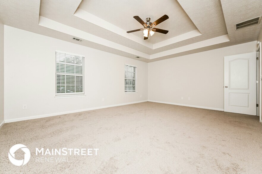 Building Photo - 4392 Chester Ln
