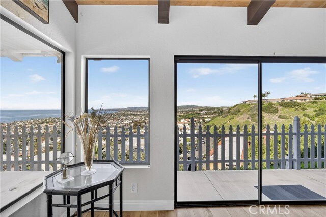 Building Photo - 307 E Avenida Cordoba