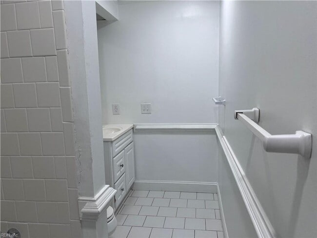 Building Photo - 947 Wildwood Square Ct