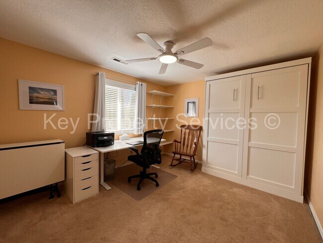 Building Photo - MOVE IN SPECIAL! HALF OFF! Spacious Felida...