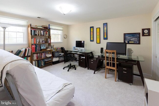 Building Photo - 3100 Windwood Farms Dr