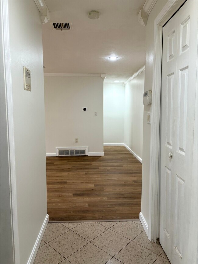Building Photo - 9 Louisburg Square