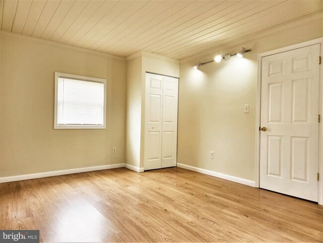 Building Photo - 2616 Kirtland Ave