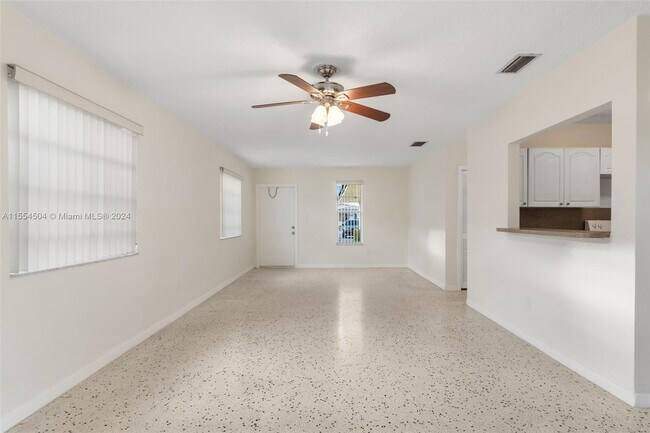 Building Photo - 8873 SW 25th St