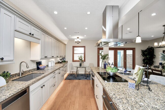 Building Photo - 9632 Bayou Brook St