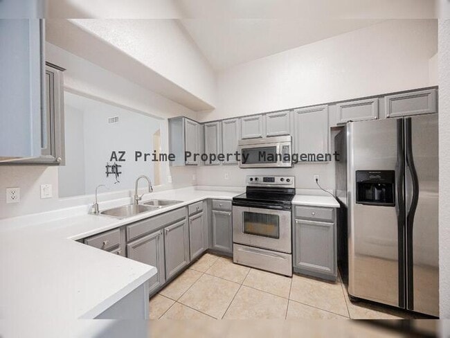 Building Photo - 5014 W Ponderosa Ln