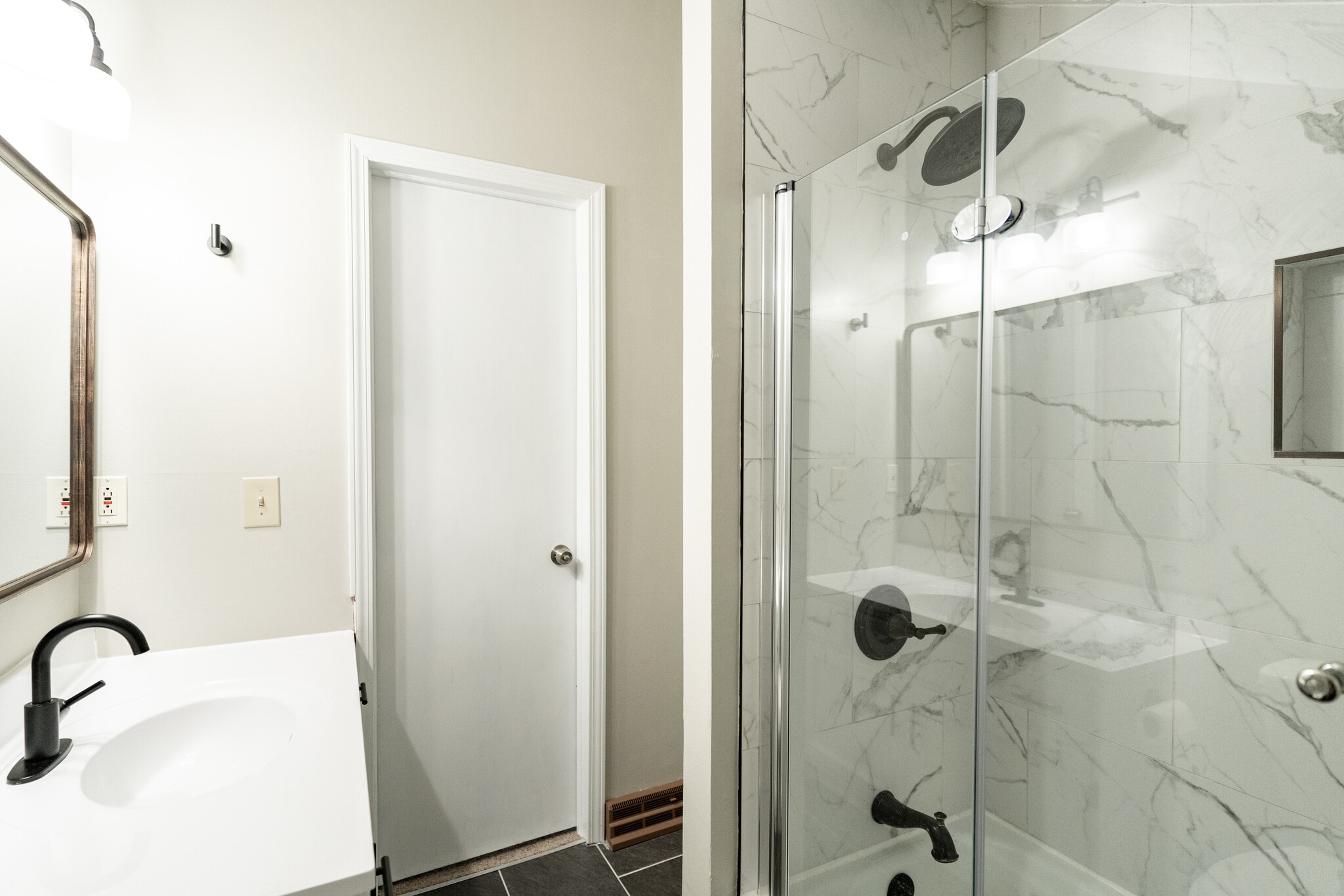 Upstairs Full bath - 67 Groton Dr