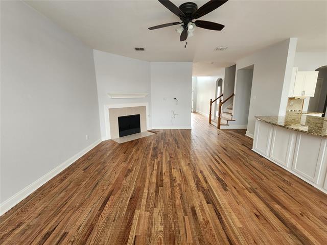 Building Photo - 529 Roundrock Ln