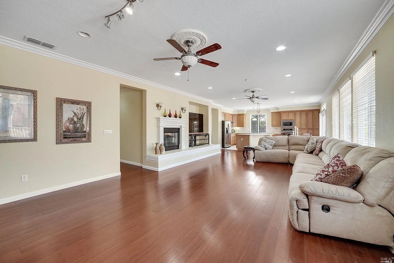 Building Photo - 332 Ring Neck St