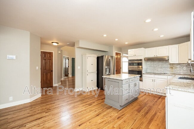 Building Photo - 1825 Starstone Ct